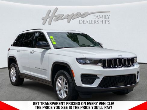 Used 2024 Jeep Grand Cherokee Laredo X RWD image 1