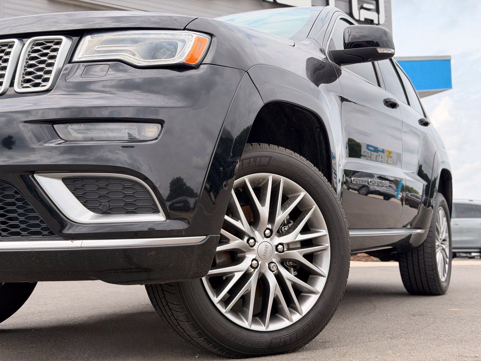 Used 2018 Jeep Grand Cherokee Summit w/ Platinum Series Group AWD/4WD image 5