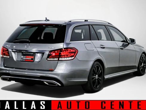 Used 2014 Mercedes-Benz E 350 4MATIC Wagon image 4