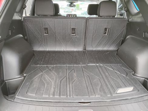 Used 2024 Chevrolet Blazer LT w/ Convenience Package FWD image 21