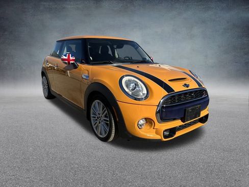 Used 2015 MINI Cooper S image 8