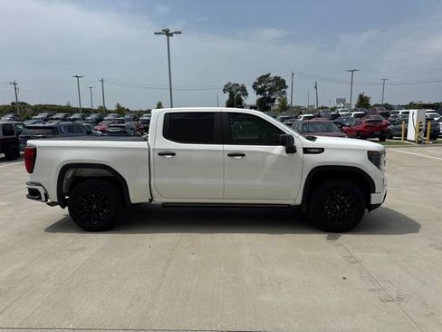 Used 2025 GMC Sierra 1500 Pro w/ Graphite Edition AWD/4WD image 2