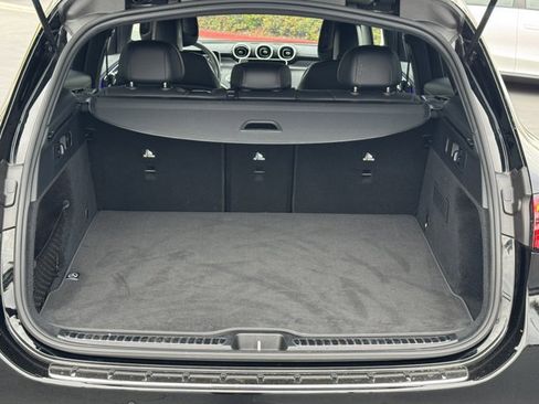 Used 2025 Mercedes-Benz GLC 300 4MATIC image 14