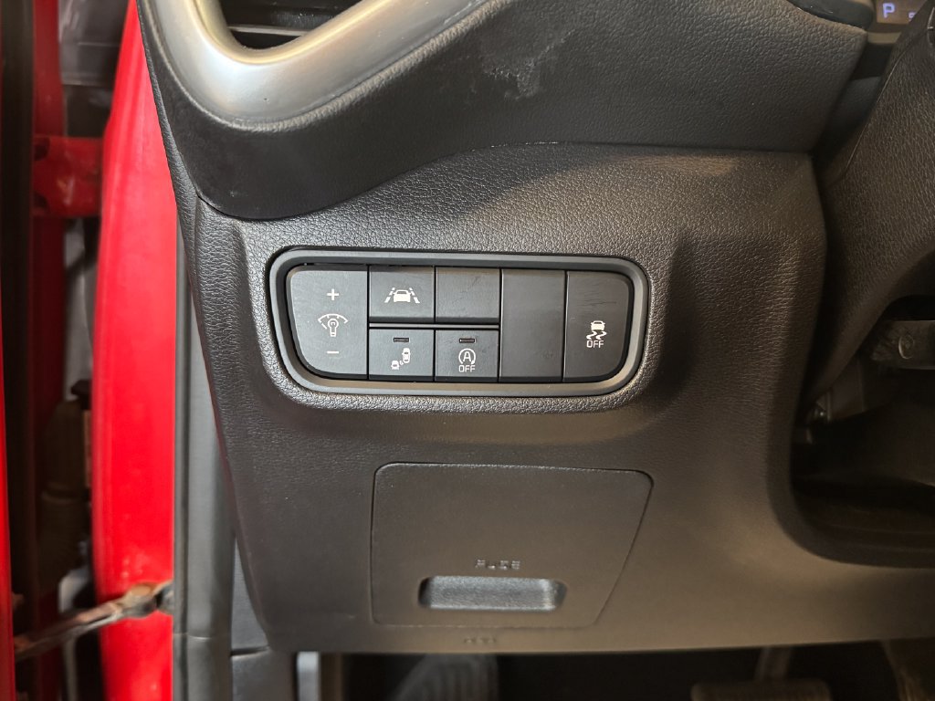 Used 2020 Kia Soul S FWD image 17