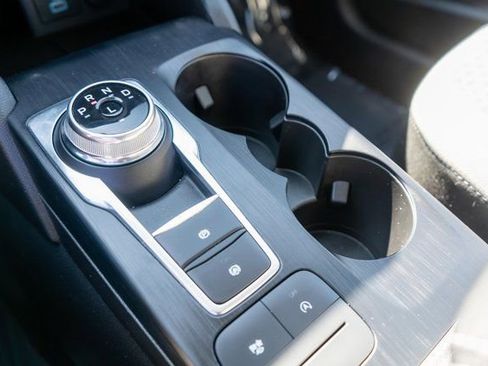 Used 2022 Ford Escape SE image 28