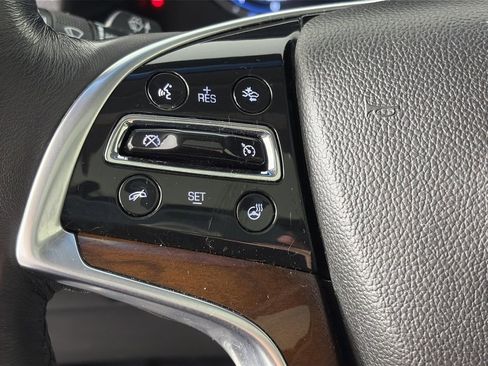 Used 2018 Cadillac Escalade Premium Luxury image 17