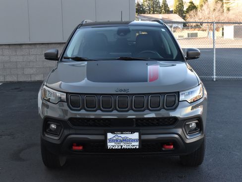 Used 2022 Jeep Compass Trailhawk w/ Trailhawk Convenience Group image 3
