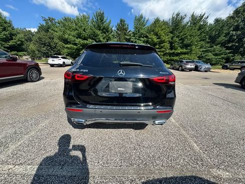 Used 2023 Mercedes-Benz GLA 250 4MATIC image 4