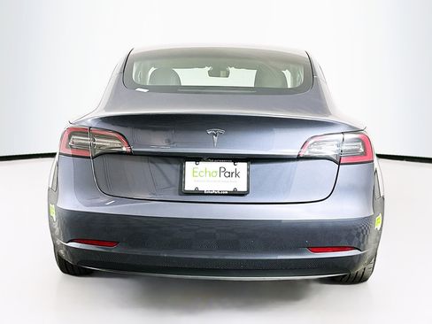 Used 2023 Tesla Model 3 Standard Range image 7