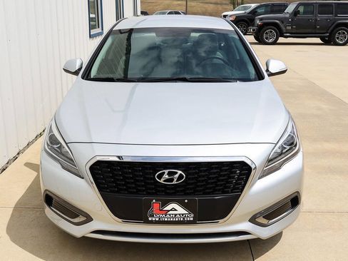 Used 2017 Hyundai Sonata SE FWD image 8