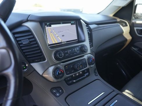 Used 2018 GMC Yukon Denali image 25
