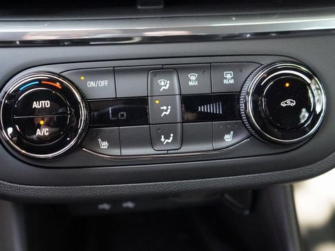 Used 2026 Buick Envista Preferred w/ Convenience I Package FWD image 13