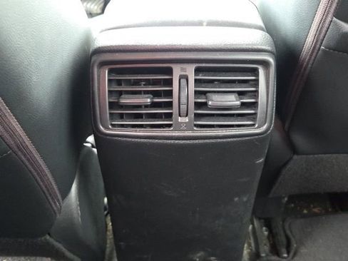 Used 2017 Nissan Rogue SL image 20