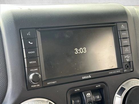 Used 2016 Jeep Wrangler Unlimited Sahara w/ Connectivity Group image 12