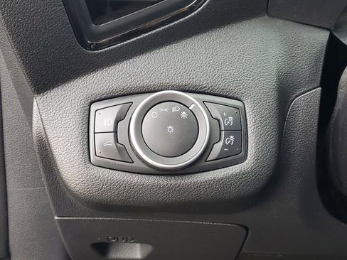 Used 2018 Ford Escape Titanium image 17