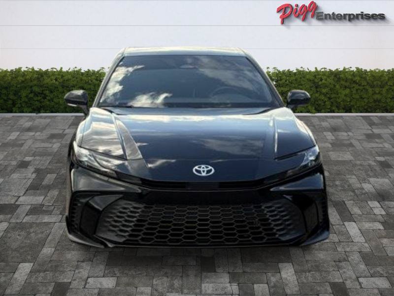 Used 2026 Toyota Camry SE FWD image 5