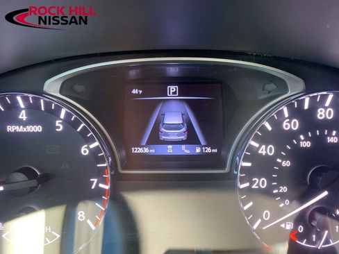 Used 2020 Nissan Pathfinder SV image 20