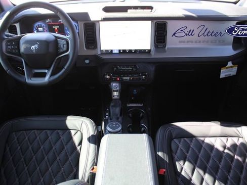 New 2025 Ford Bronco Outer Banks image 12