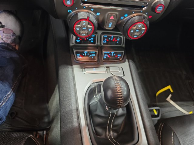 Used 2010 Chevrolet Camaro SS w/ LPO, Ground Effects Package RWD image 10