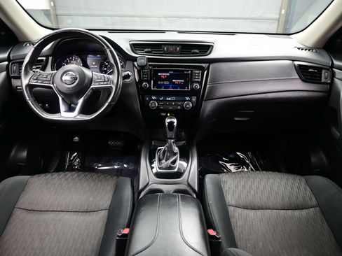 Used 2018 Nissan Rogue SV AWD/4WD image 17