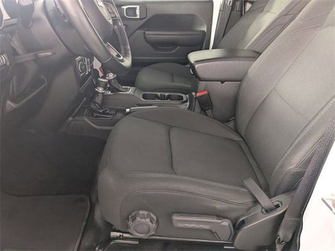 Used 2022 Jeep Wrangler Unlimited Sport image 10