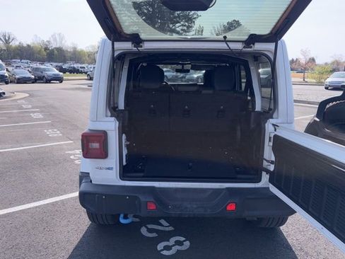 Used 2023 Jeep Wrangler Unlimited Sahara w/ Safety Group image 14
