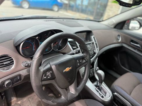 Used 2015 Chevrolet Cruze LT w/ Enhanced Safety Package FWD image 10