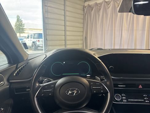 Used 2022 Hyundai Sonata Limited w/ Winter Weather Package image 20