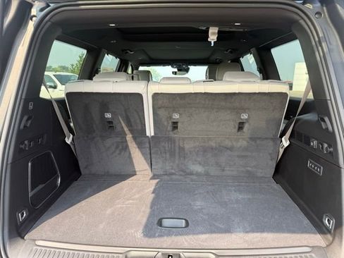 New 2025 Jeep Wagoneer Series III w/ Premium Group I image 6