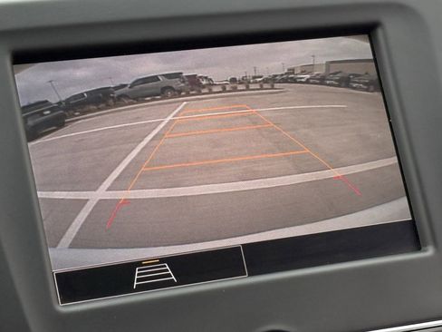 Used 2022 Chevrolet Equinox LS w/ LS Convenience Package FWD image 16