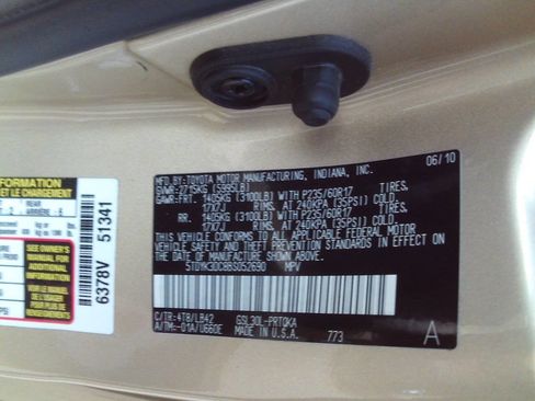 Used 2011 Toyota Sienna XLE image 10