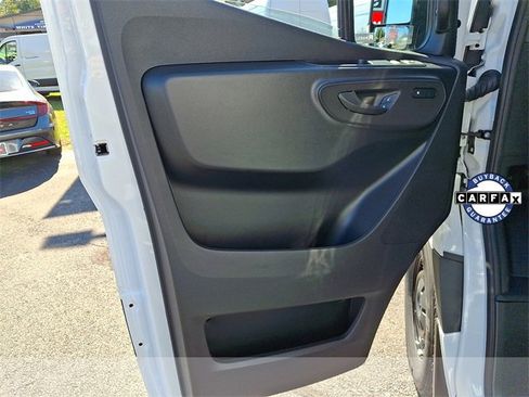 Used 2025 Mercedes-Benz Sprinter 2500 image 12