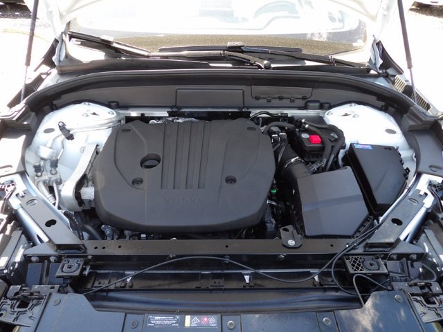 Certified 2026 Volvo XC60 B5 Plus AWD/4WD image 29