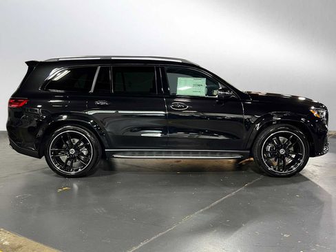 New 2026 Mercedes-Benz GLS 580 4MATIC image 2
