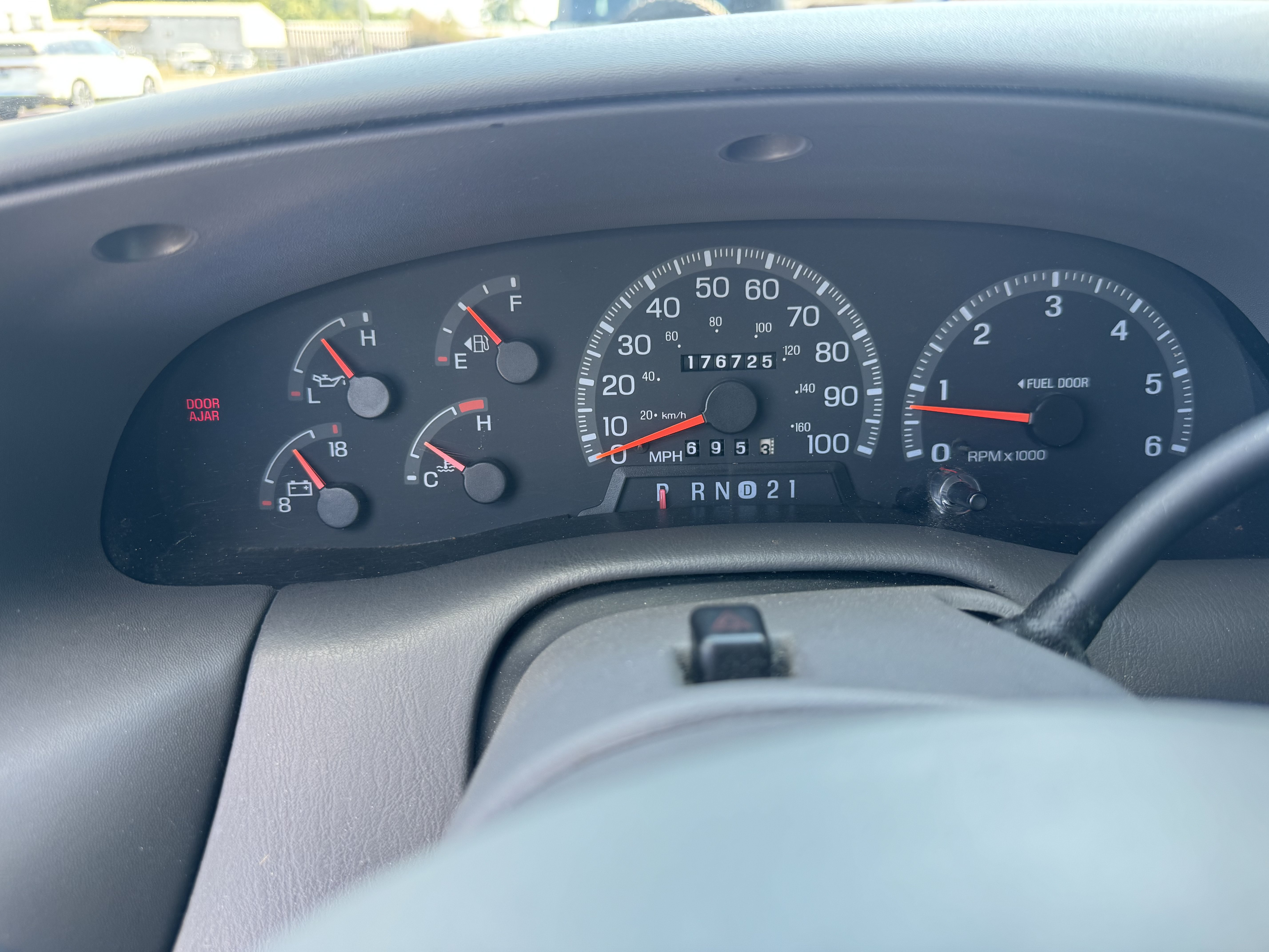 Used 1998 Ford F150 Lariat RWD image 10