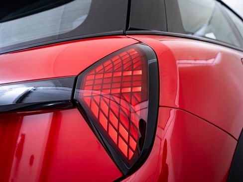 Certified 2025 MINI Cooper S image 17