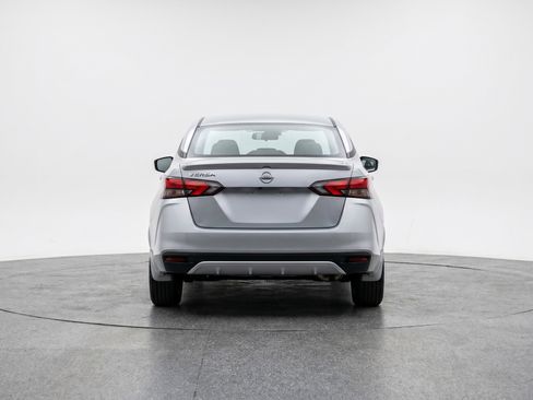 Used 2025 Nissan Versa SV w/ Trunk Package FWD image 7