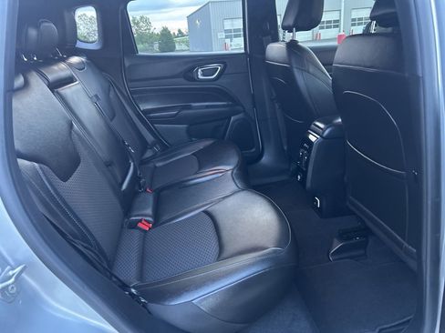 Used 2025 Jeep Compass Latitude w/ Altitude Special Edition image 20