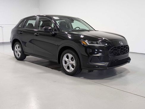 Certified 2023 Honda HR-V LX image 6