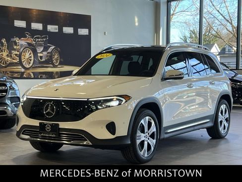 Certified 2024 Mercedes-Benz EQB 300 4MATIC image 1