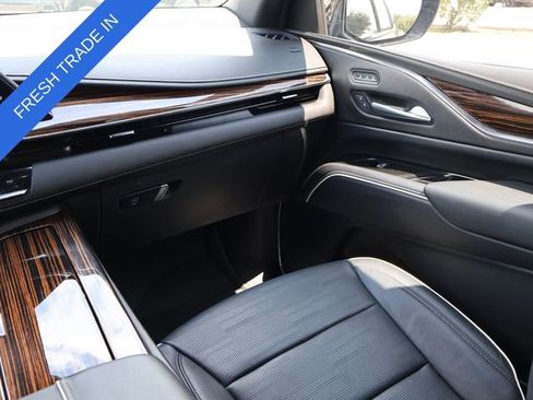 Used 2024 Cadillac Escalade Premium Luxury RWD image 14