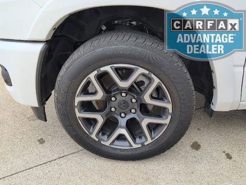 Used 2026 RAM 1500 Laramie AWD/4WD image 4