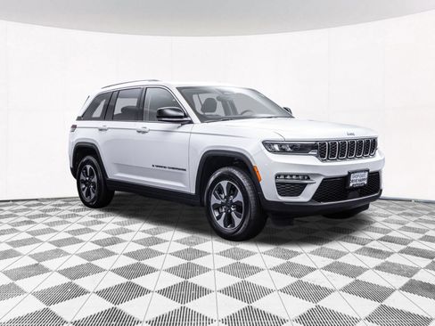 Used 2023 Jeep Grand Cherokee 4WD 4xe image 14