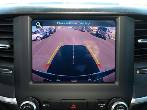 Used 2021 RAM 1500 Big Horn AWD/4WD image 18