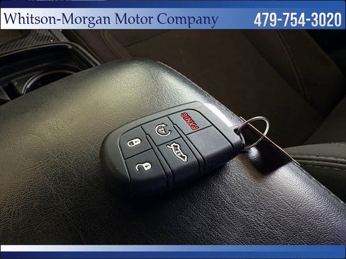 Used 2018 Dodge Charger SXT w/ Blacktop Package image 20