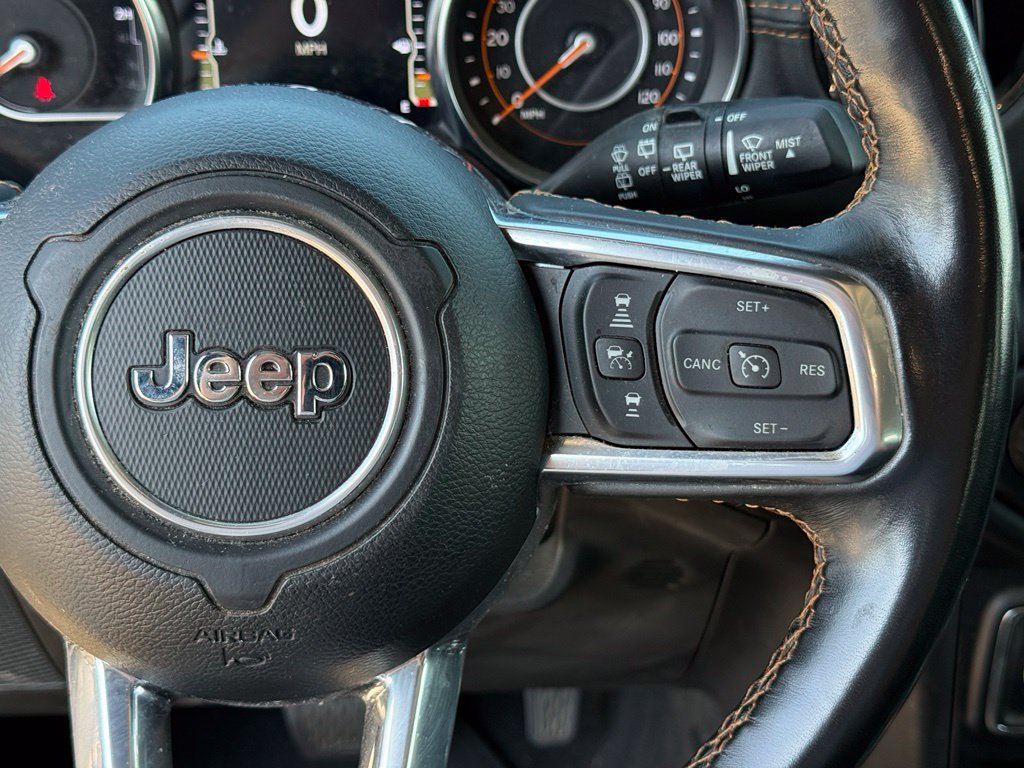 Used 2022 Jeep Wrangler Unlimited Sahara AWD/4WD image 16
