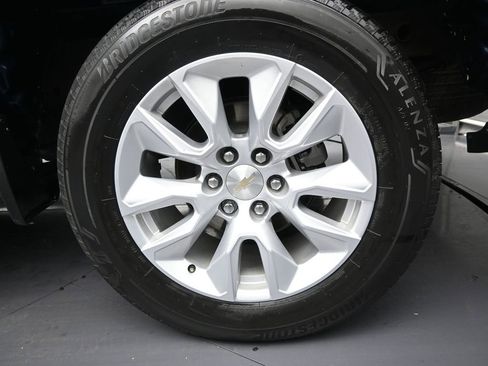 Used 2023 Chevrolet Silverado 1500 Custom image 10