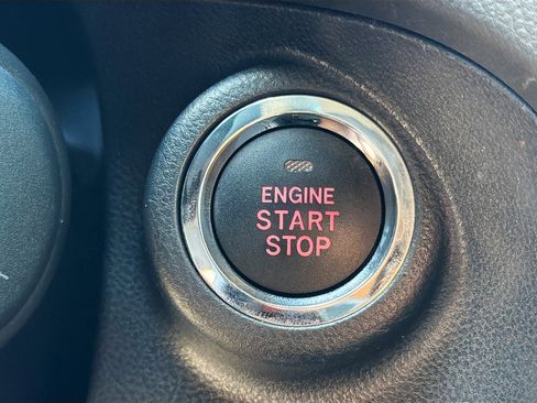 Used 2023 Subaru Forester Touring image 33