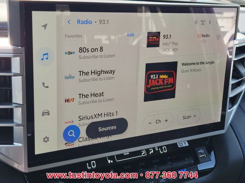 Certified 2025 Toyota Sequoia Platinum w/ TRD Off-Road Package image 23