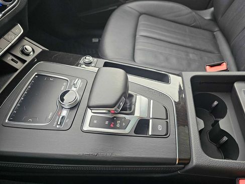 Used 2020 Audi Q5 2.0T Premium Plus w/ Premium Plus Package image 31